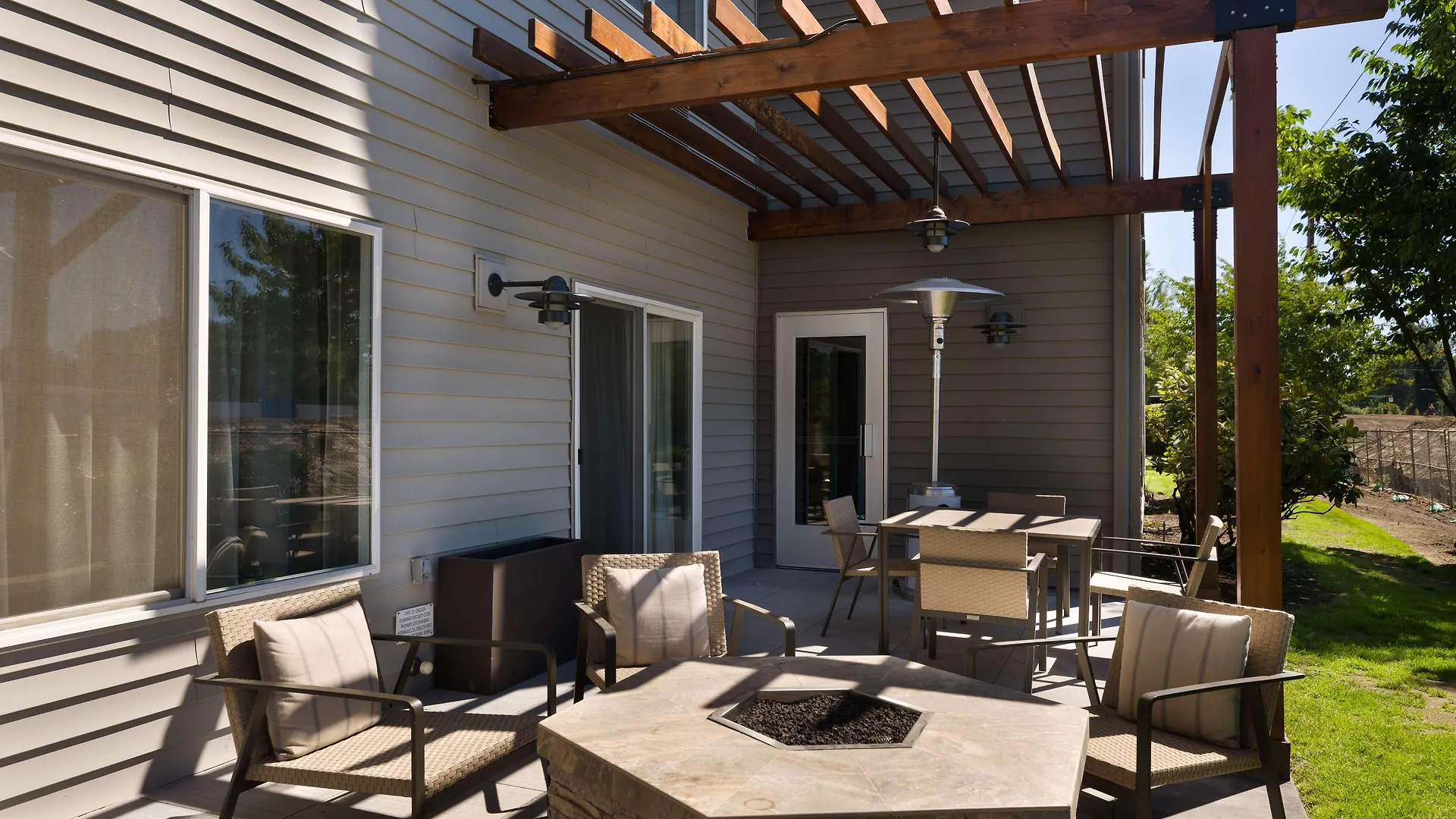 Hotel Country Inn & Suites By Radisson, Portland International Airport, Or