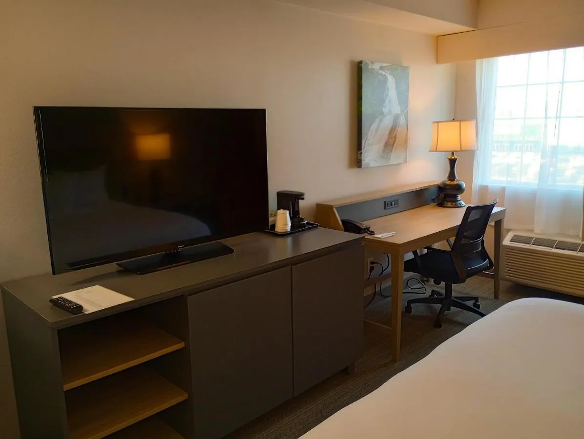 *** Hotel Country Inn & Suites By Radisson, Portland International Airport, Or United States