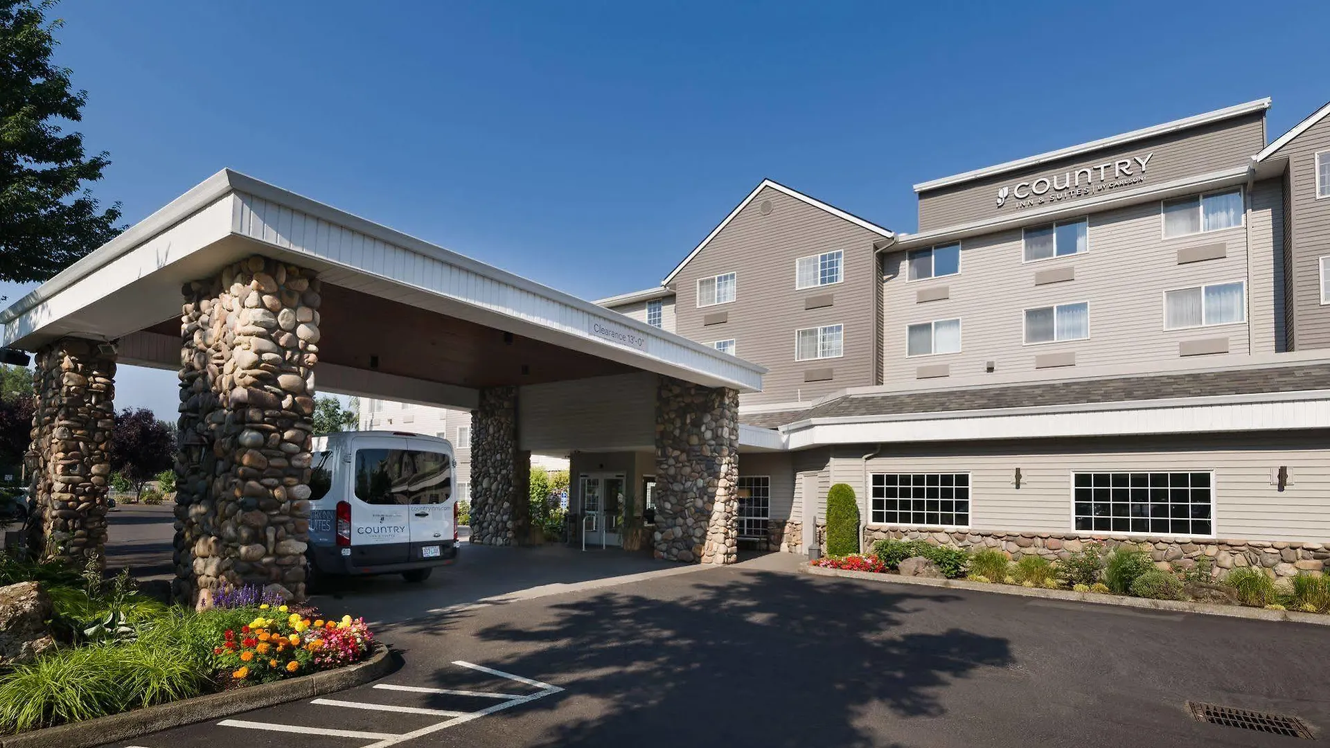 Country Inn & Suites By Radisson, Portland International Airport, Or